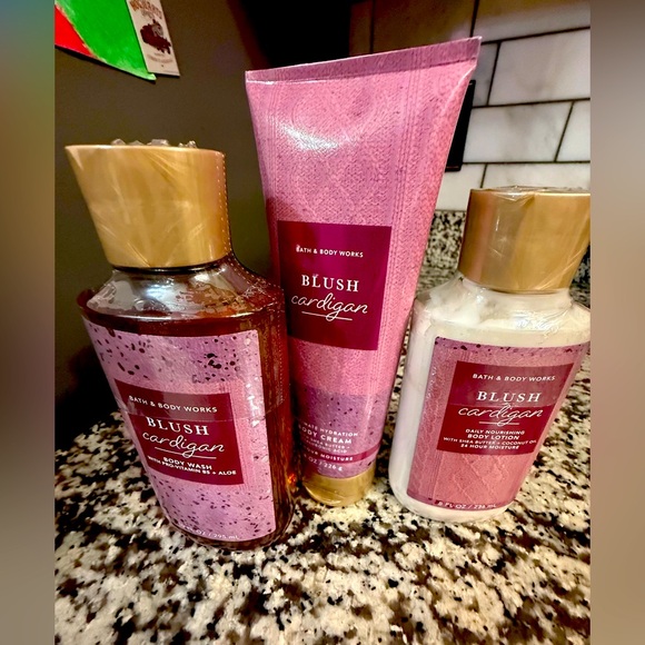 Bath & Body Works Other - Bath & Body Works Set - Blush Cardigan NWT